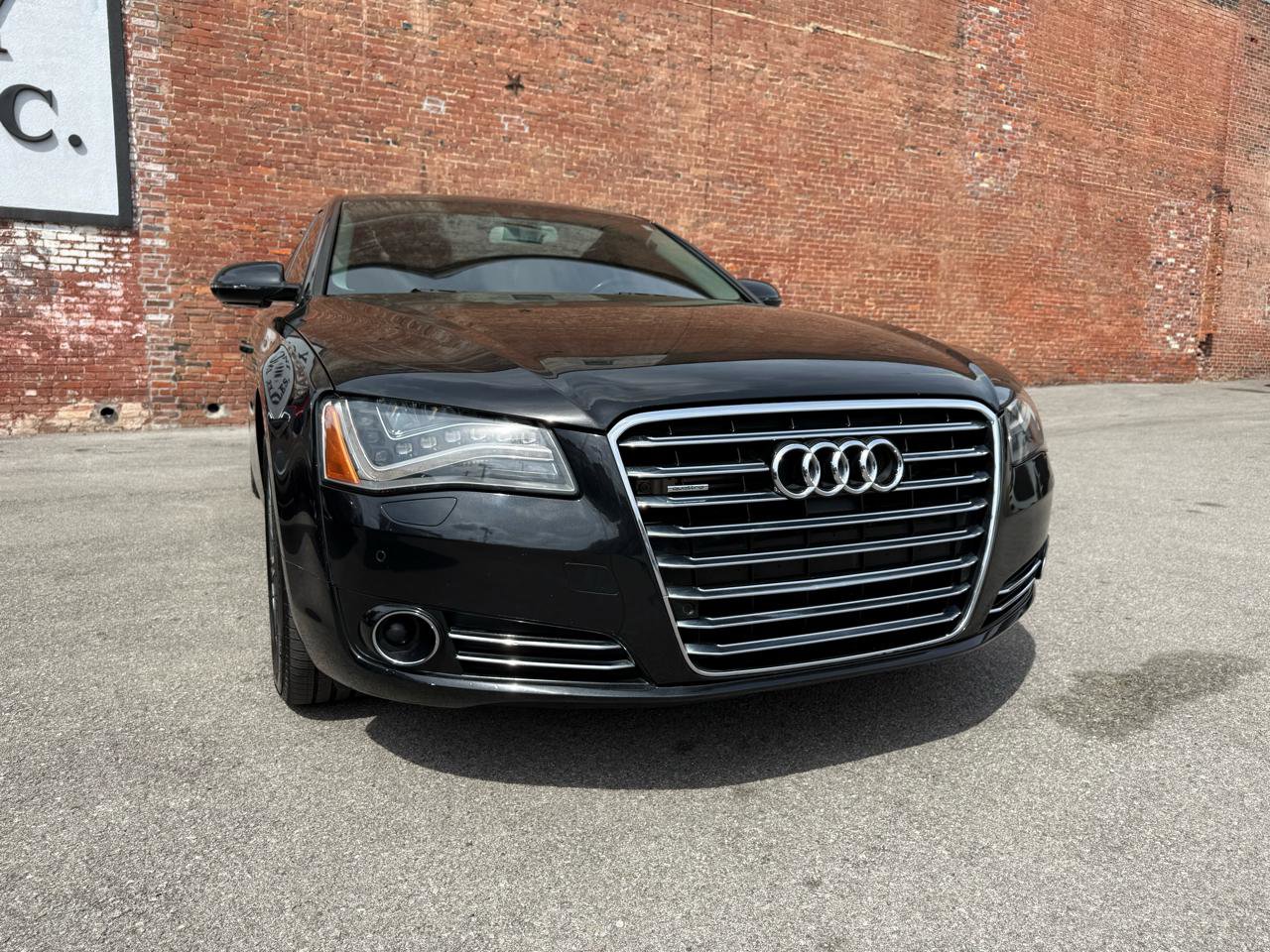 Used 2011 Audi A8 L 4.2 image 2