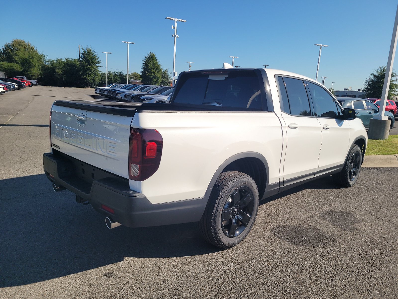 New 2026 Honda Ridgeline Black Edition image 3