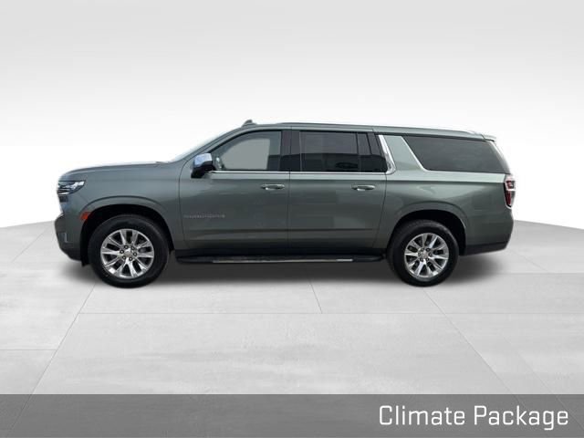 Used 2023 Chevrolet Suburban Premier image 11