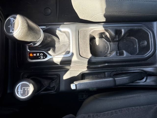 Used 2018 Jeep Wrangler Unlimited Sport S image 19