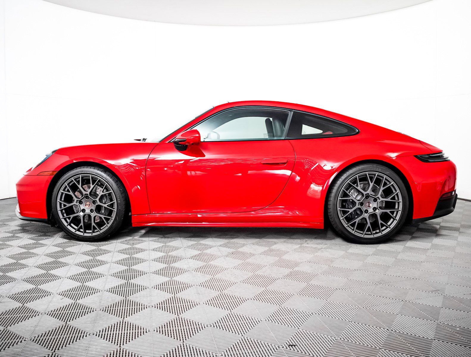 Certified 2025 Porsche 911 Carrera T image 2