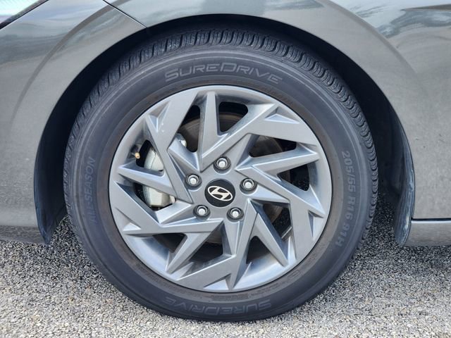 Used 2024 Hyundai Elantra SEL image 7