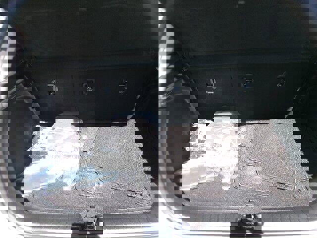 Used 2024 Hyundai Venue SEL image 26