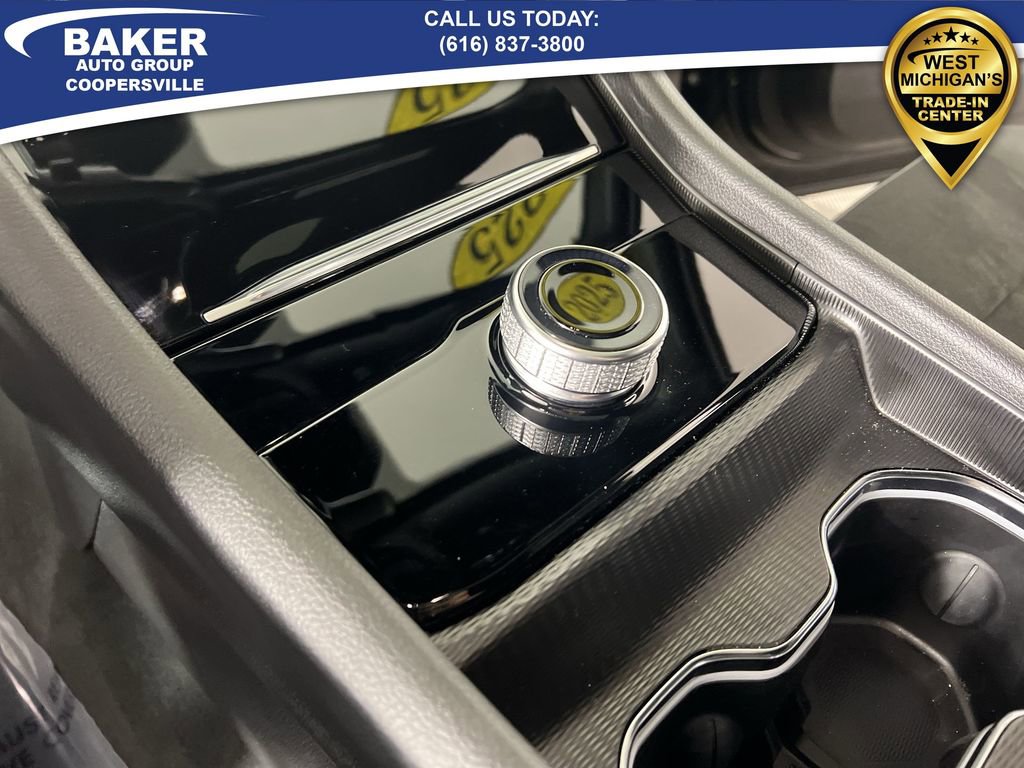 Used 2025 Jeep Grand Cherokee Altitude image 16