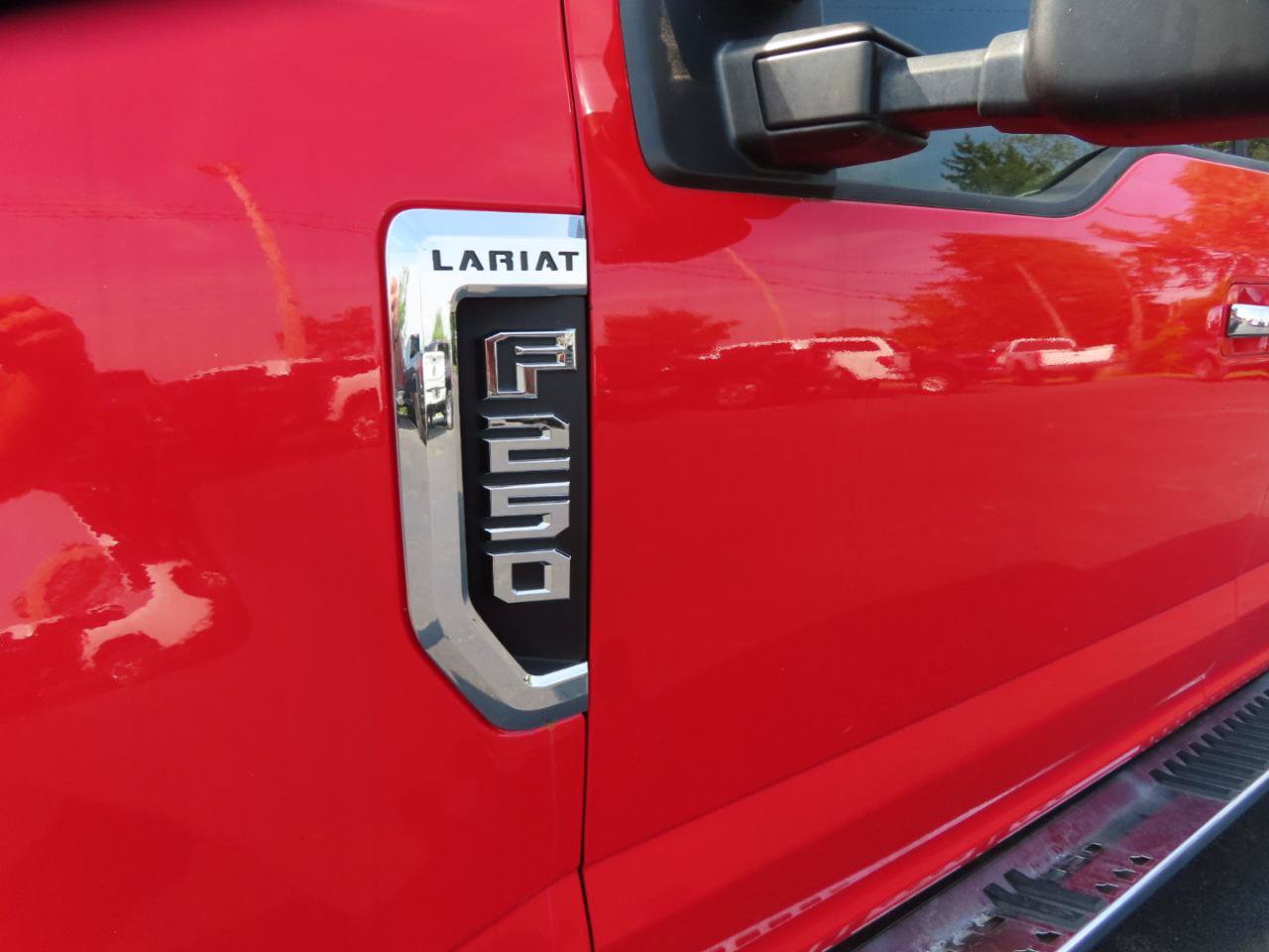 Used 2019 Ford F250 4x4 Crew Cab Super Duty image 12