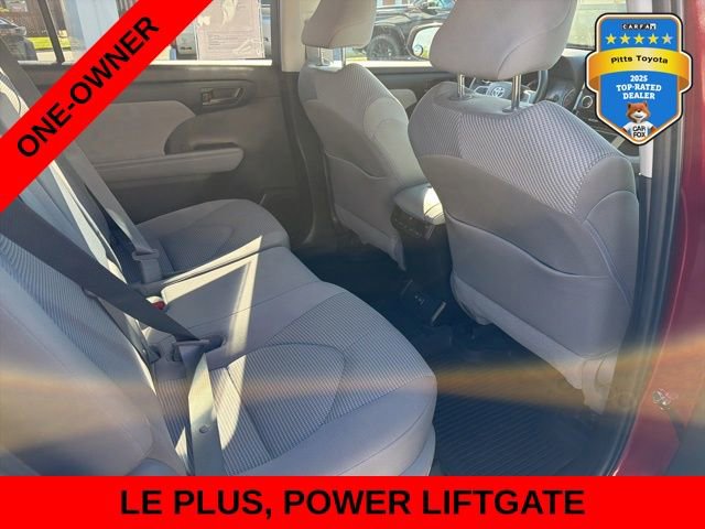 Used 2022 Toyota Highlander LE FWD image 10