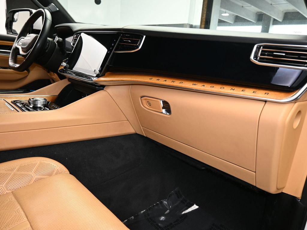 Used 2022 Jeep Grand Wagoneer Series III w/ Rear Seat Video Group 1 image 60