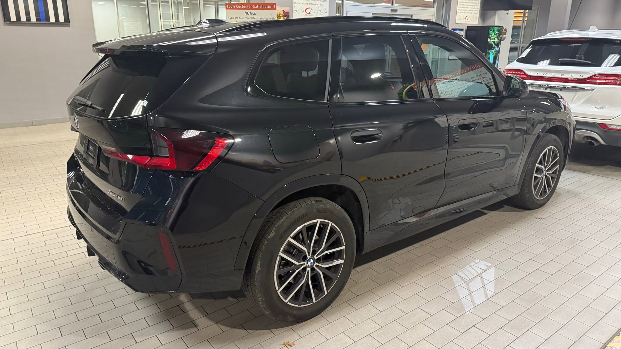 Used 2025 BMW X1 xDrive28i image 18