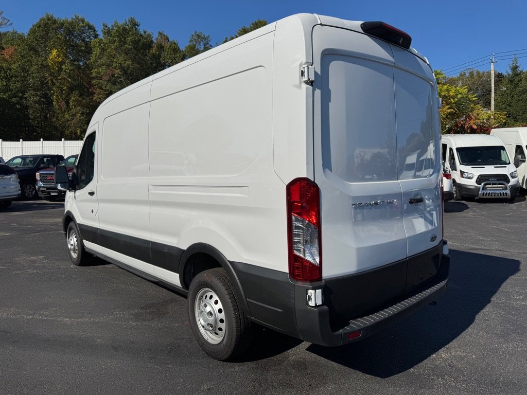 Used 2023 Ford Transit 250 Medium Roof AWD image 4