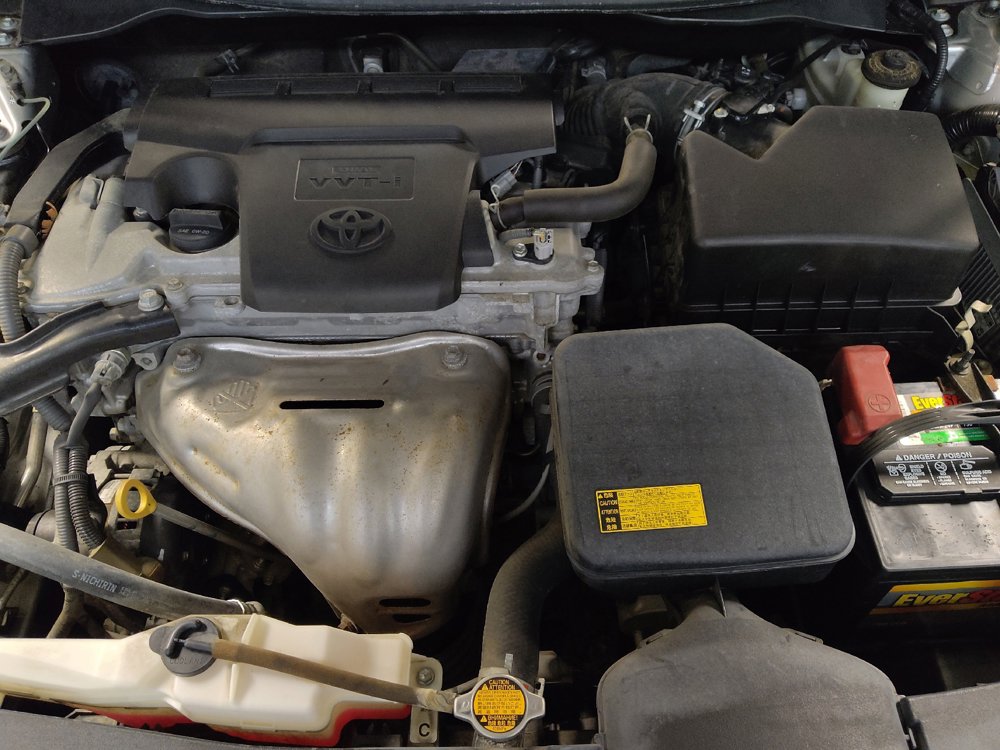 Used 2015 Toyota Camry LE FWD image 30