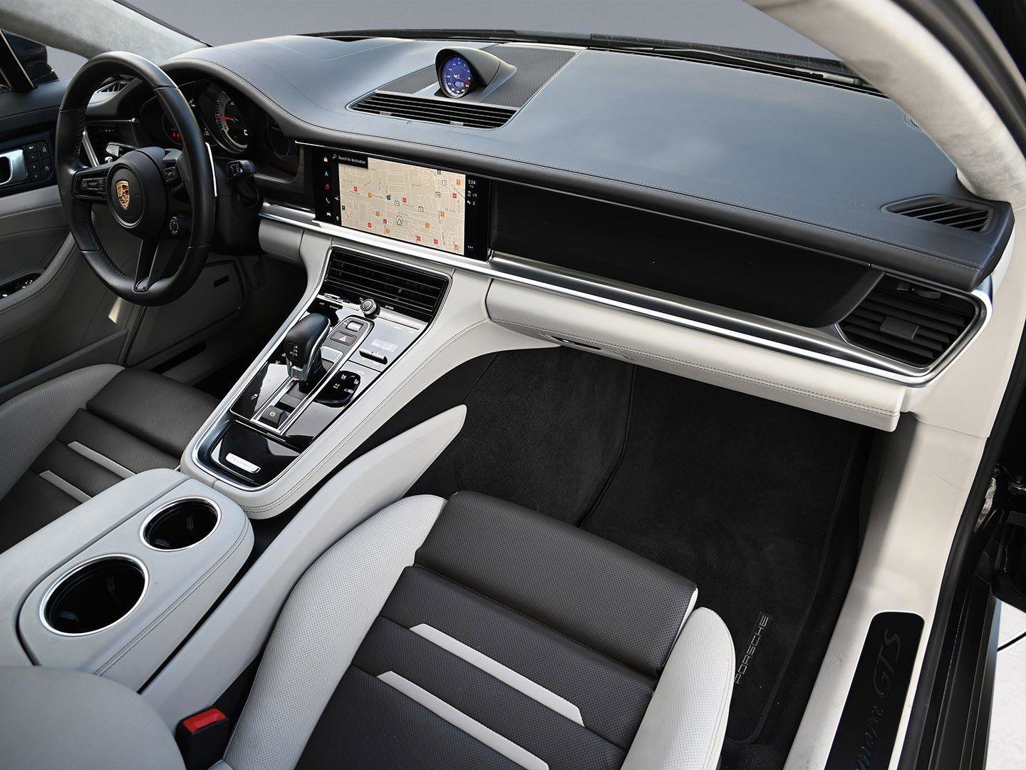 Used 2023 Porsche Panamera GTS image 25