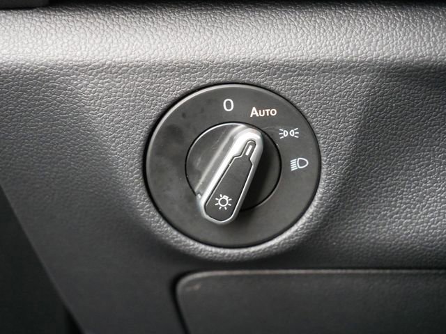 Certified 2024 Volkswagen Jetta SE image 24