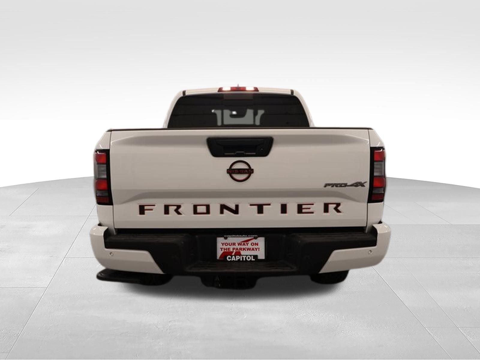 Used 2023 Nissan Frontier PRO-4X w/ Pro-4X Premium Package AWD/4WD image 3