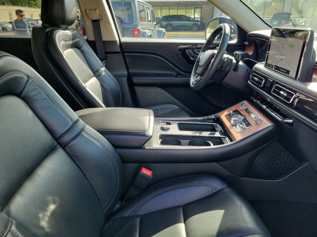 Used 2024 Lincoln Aviator Reserve image 34
