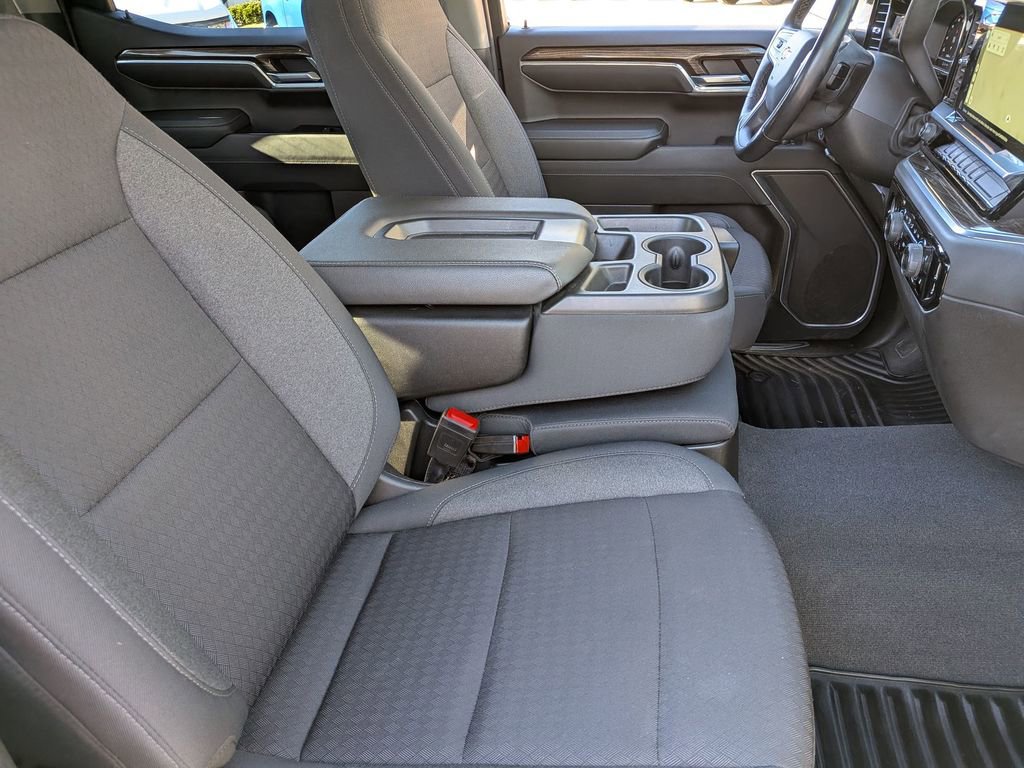 Used 2022 Chevrolet Silverado 1500 LT image 30