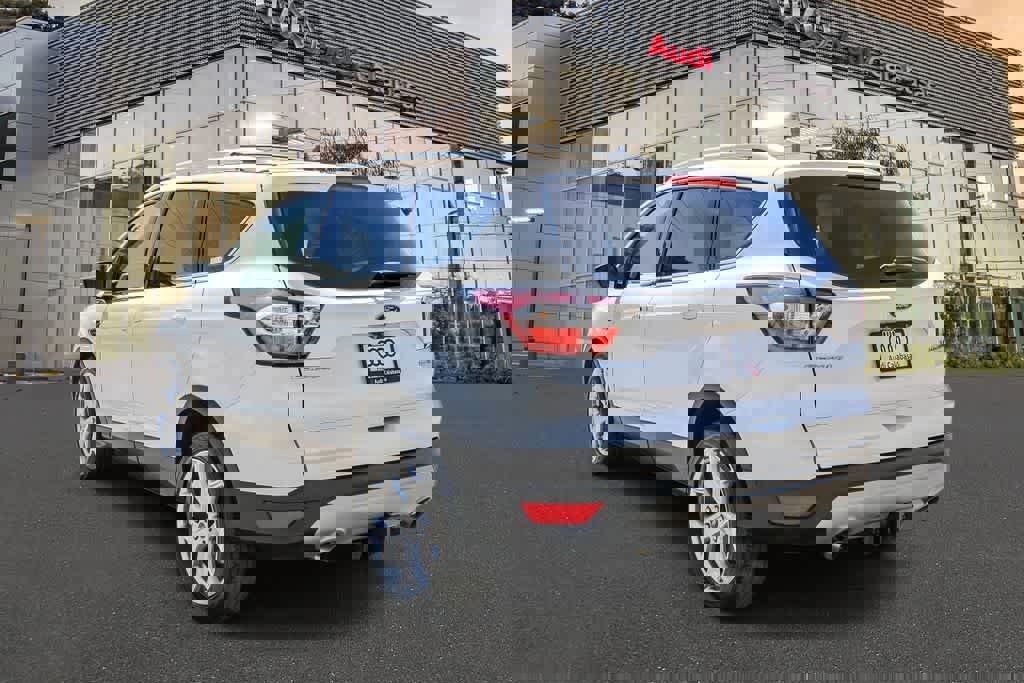 Used 2018 Ford Escape Titanium w/ Ford Safe & Smart Package image 2