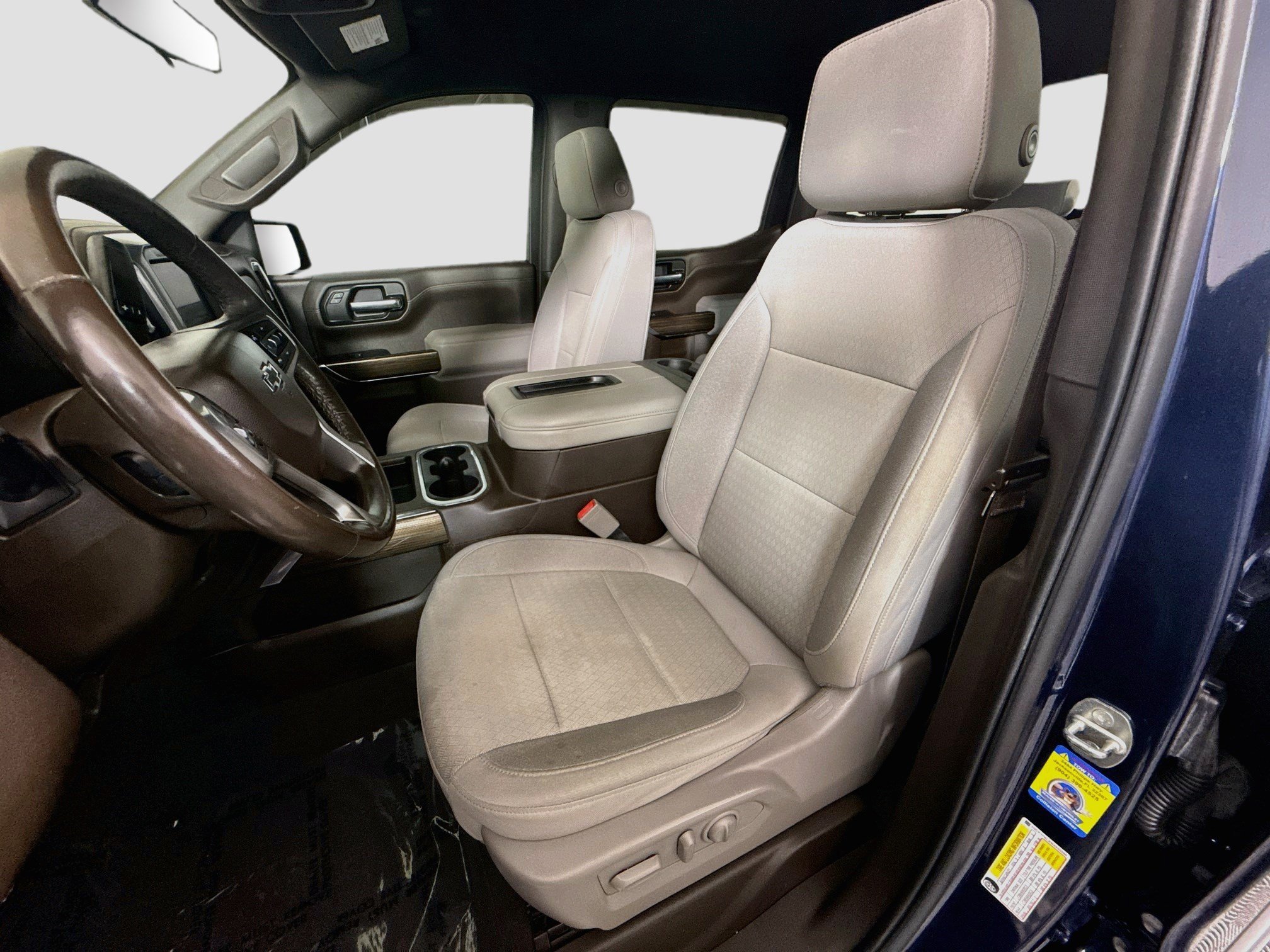 Used 2021 Chevrolet Silverado 1500 LT Trail Boss AWD/4WD image 22