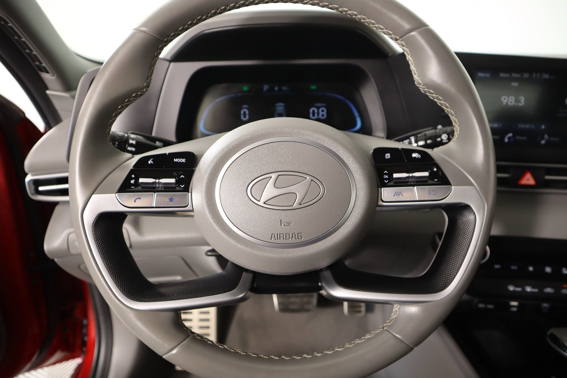 Certified 2025 Hyundai Elantra Sport image 3