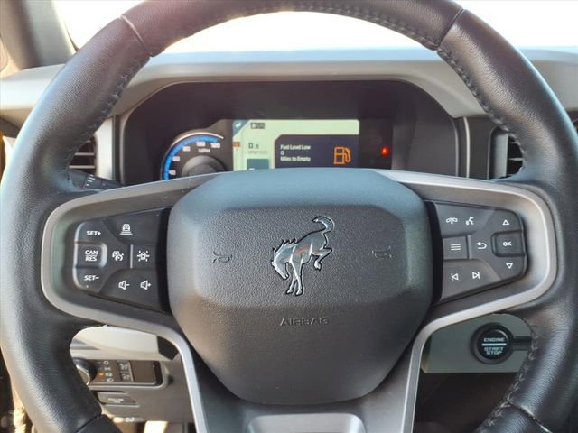 Used 2022 Ford Bronco Badlands image 16