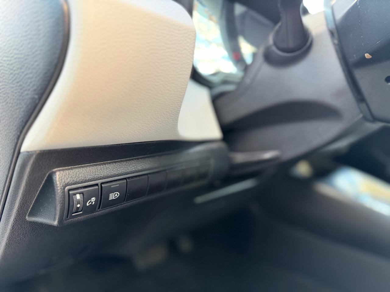 Used 2023 Toyota Corolla LE FWD image 16