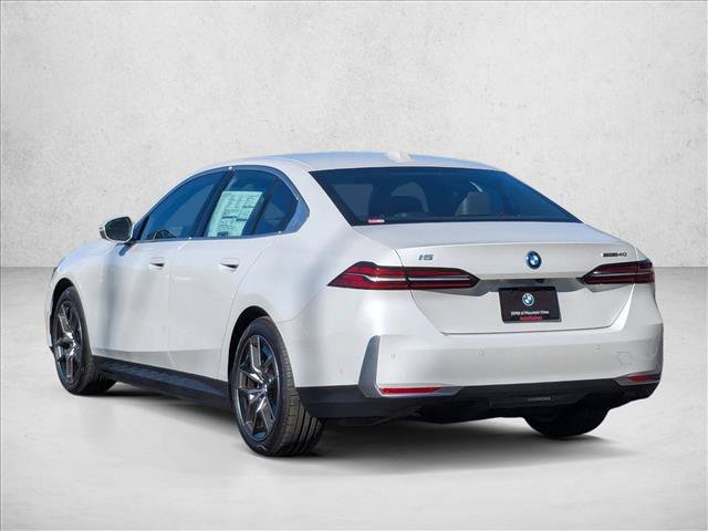 New 2026 BMW i5 eDrive40 image 8