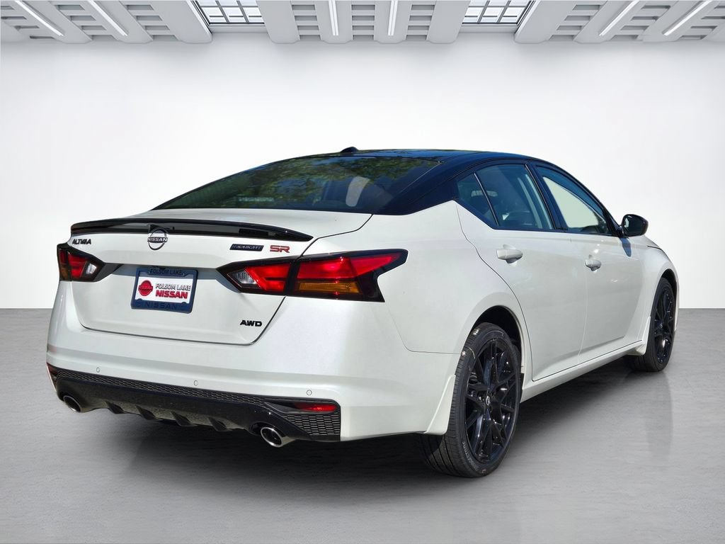 New 2026 Nissan Altima 2.5 SR w/ SR Midnight Edition Package AWD/4WD image 4