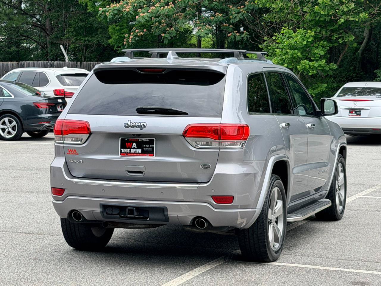 Used 2014 Jeep Grand Cherokee Overland AWD/4WD image 4