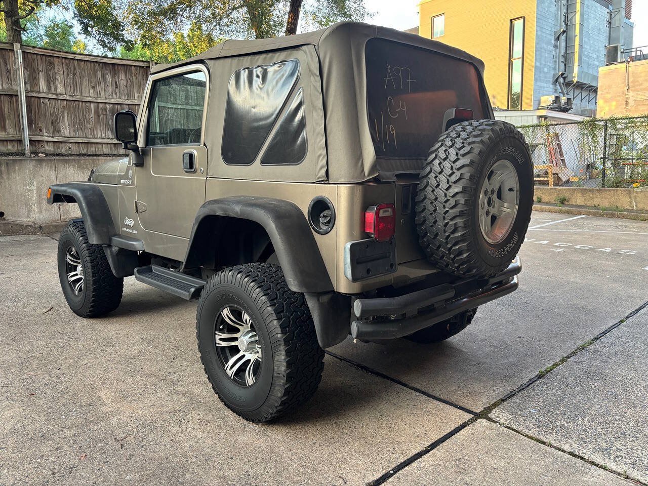 Used 2004 Jeep Wrangler 4WD w/ 30" Tire & Wheel Group image 7