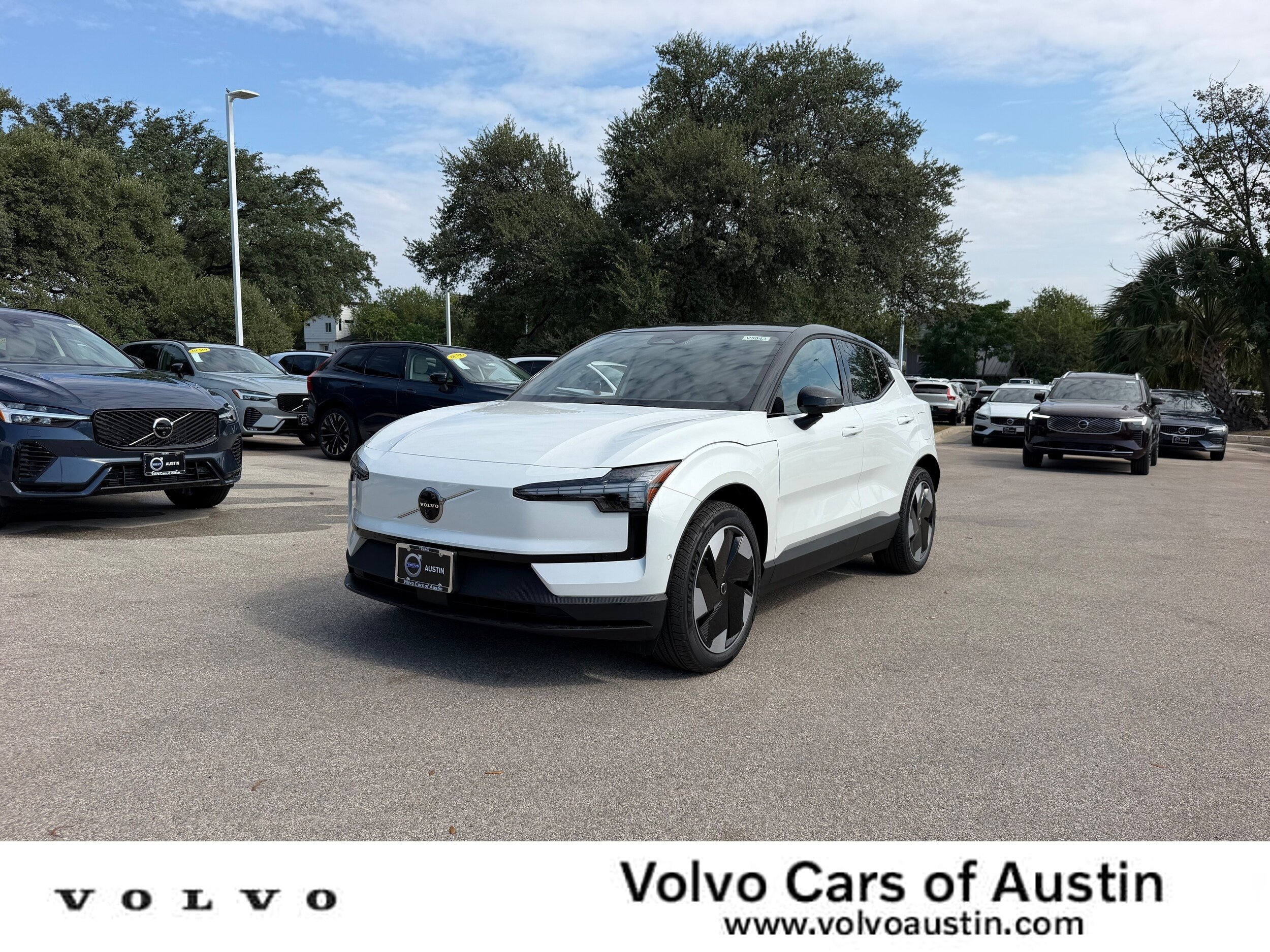 New 2026 Volvo EX30 Ultra w/ Protection Package Premier