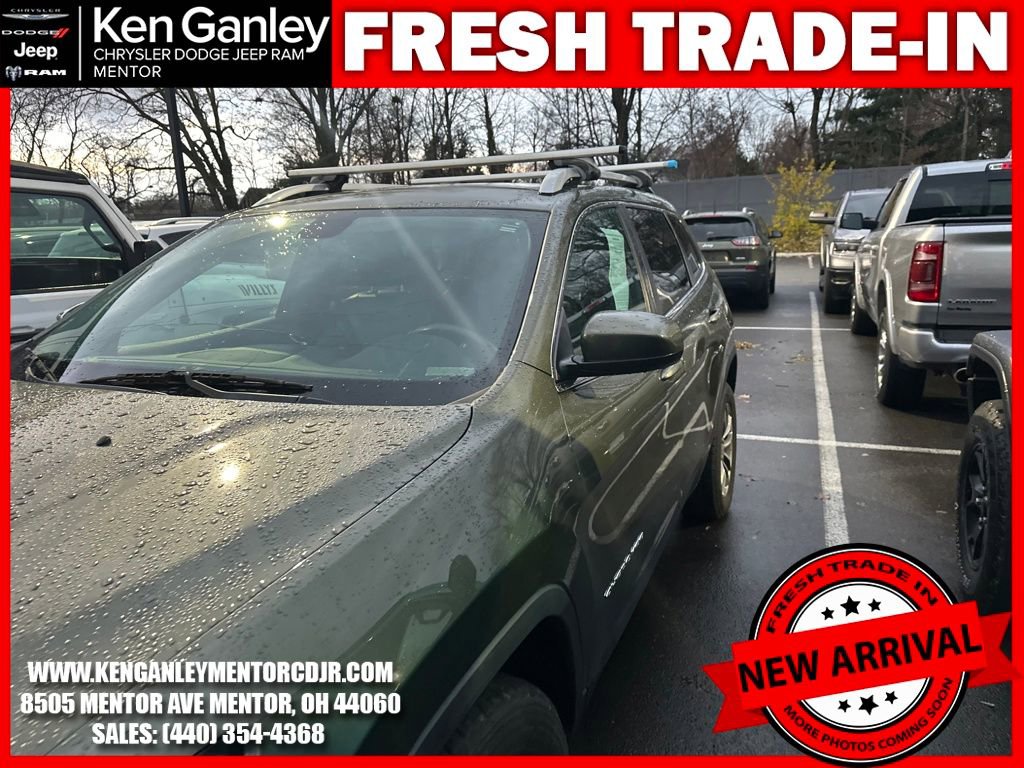 Used 2019 Jeep Cherokee Latitude Plus w/ Cold Weather Group image 7