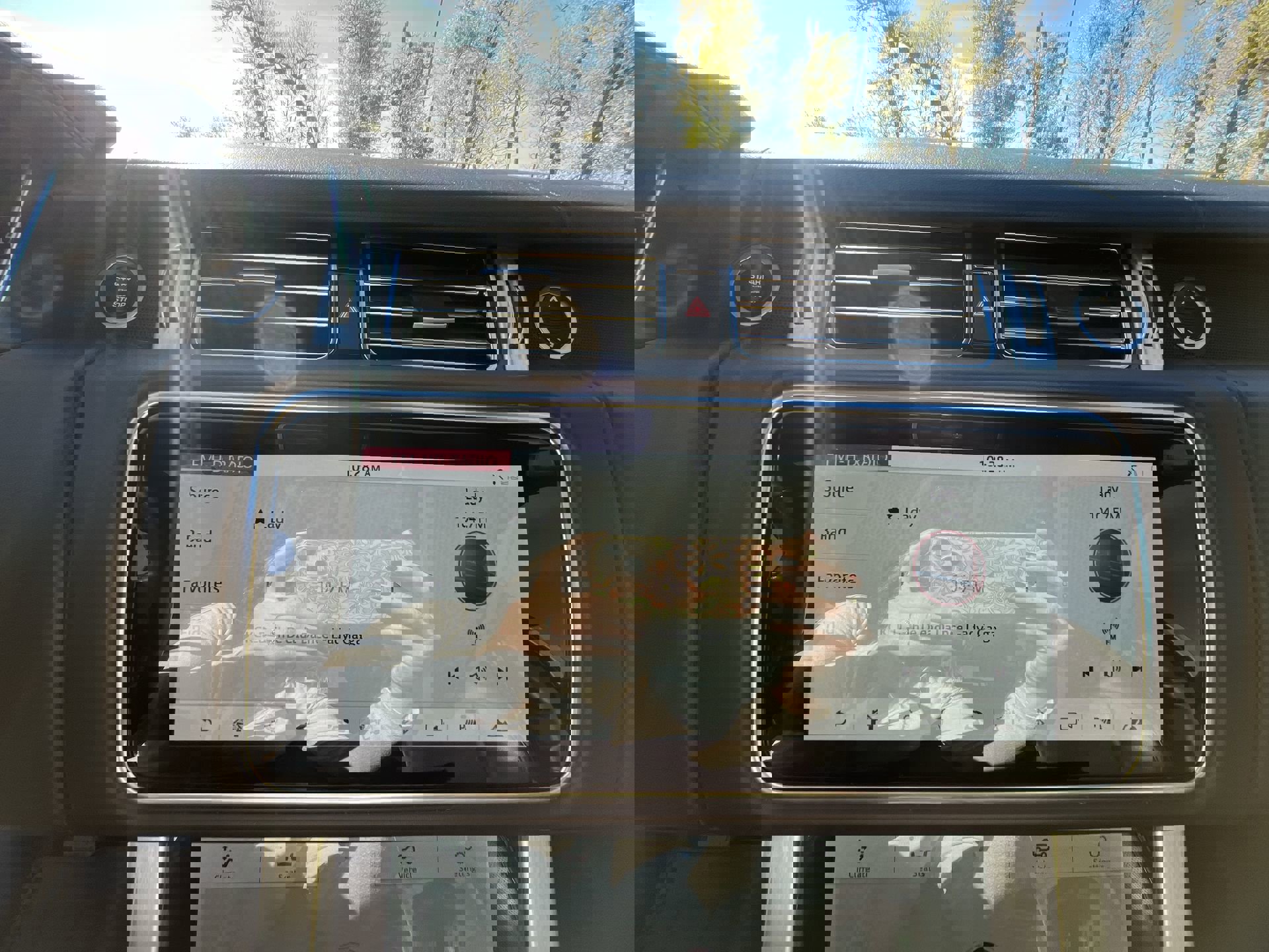 Used 2020 Land Rover Range Rover Long Wheelbase HSE image 13