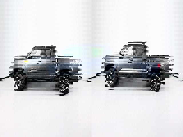 Used 2023 Toyota Tacoma TRD Off-Road image 8