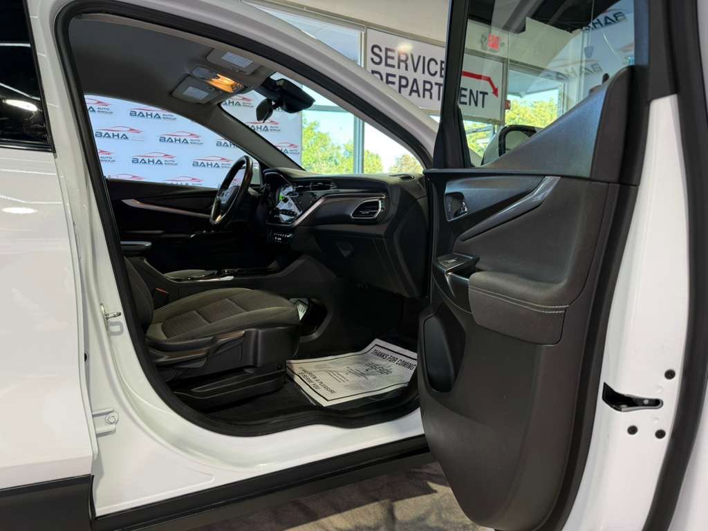 Used 2023 Chevrolet Bolt EUV LT FWD image 55