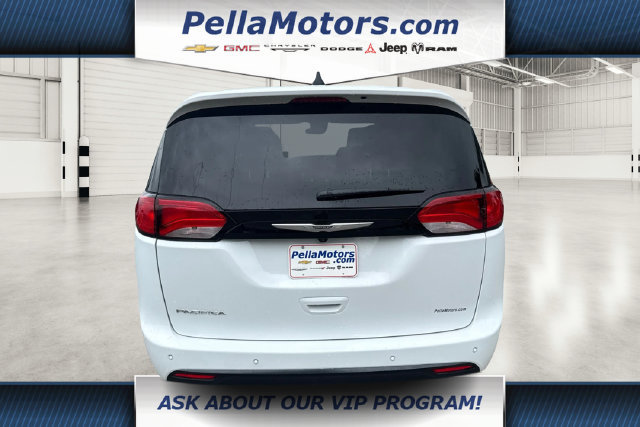 New 2027 Chrysler Pacifica LX FWD image 4
