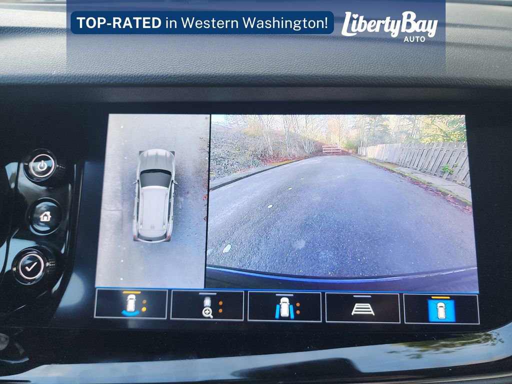 Used 2021 Buick Envision Avenir w/ Technology Package II image 18