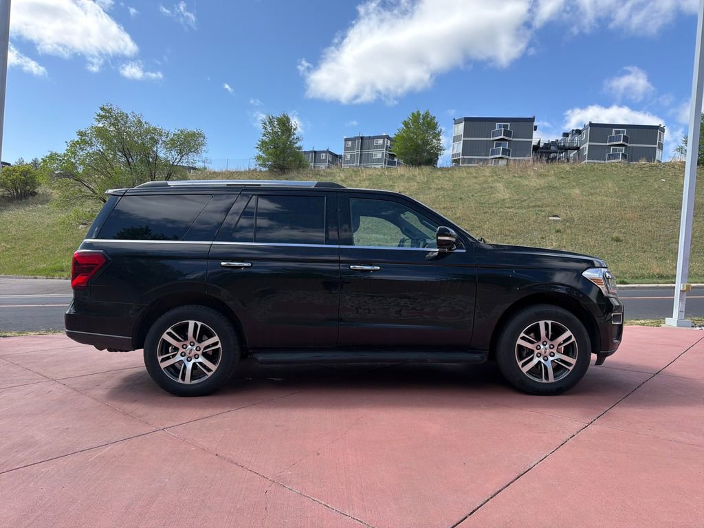 Certified 2024 Ford Expedition Limited AWD/4WD image 9
