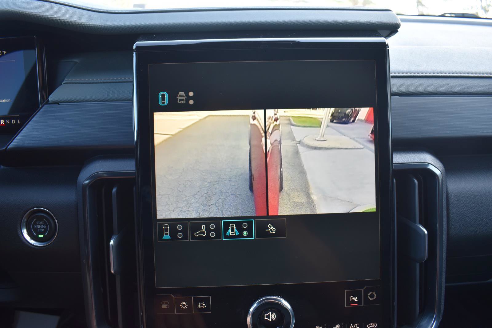 Used 2026 GMC Acadia AT4 w/ Luxury Package AWD/4WD image 47