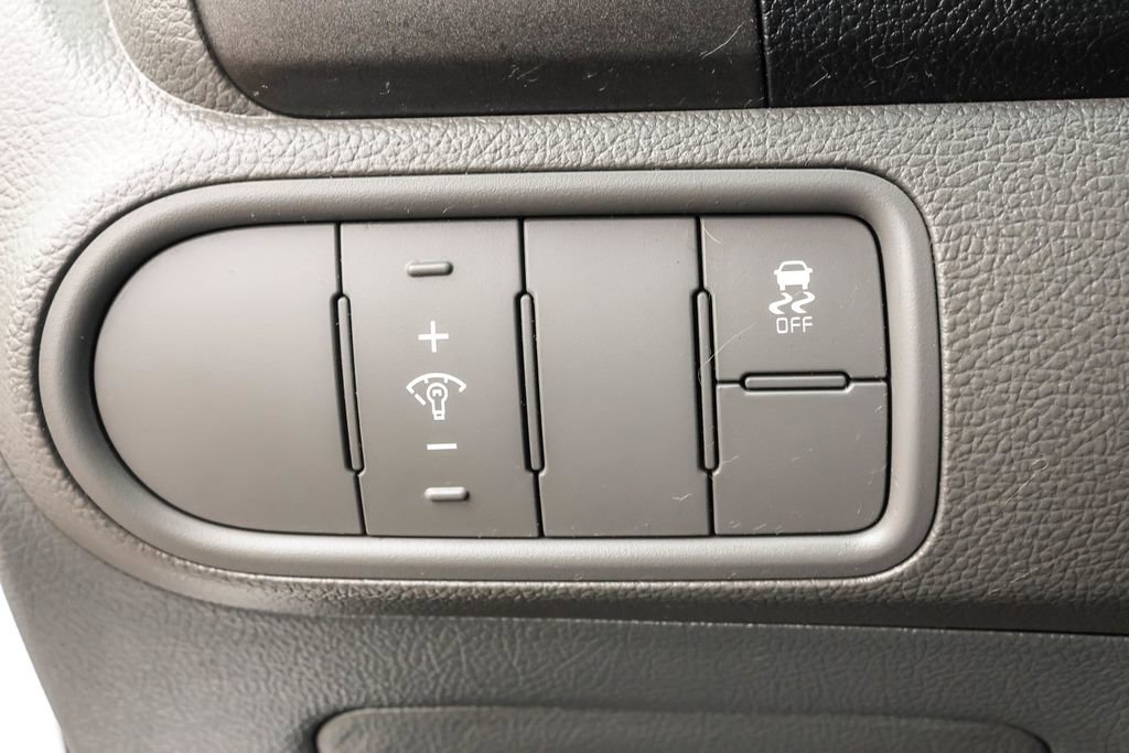 Used 2017 Kia Forte LX w/ LX Popular Package image 18