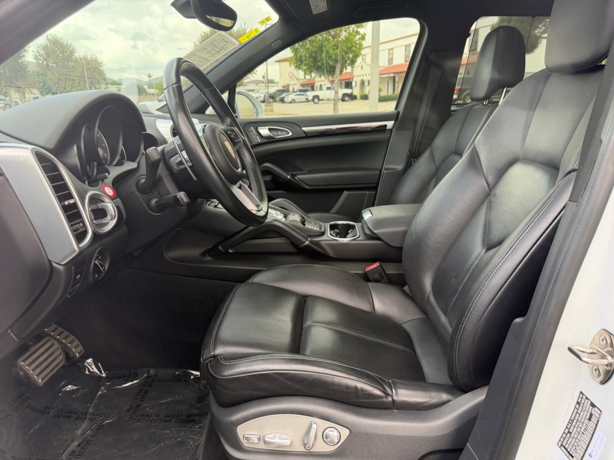 Used 2016 Porsche Cayenne S AWD/4WD image 18