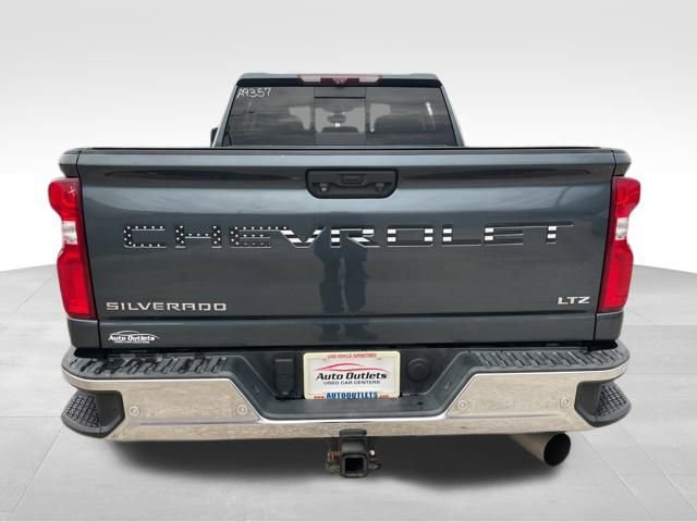 Used 2020 Chevrolet Silverado 3500 LTZ w/ LTZ Premium Package image 6