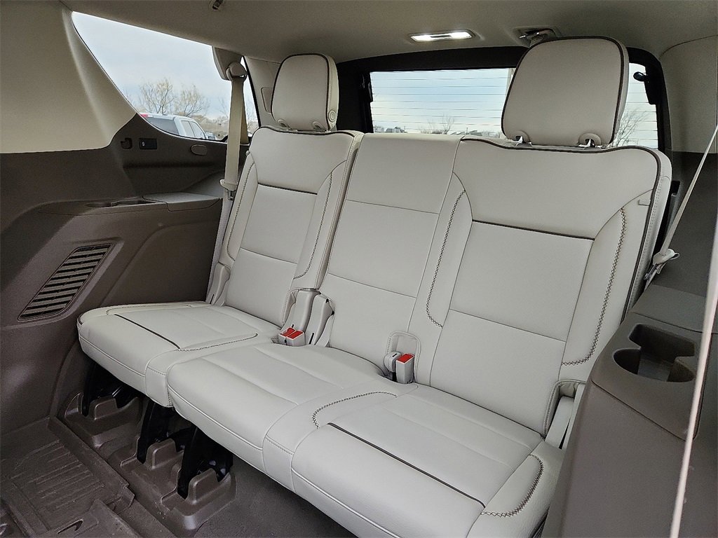 Used 2023 GMC Yukon Denali image 15