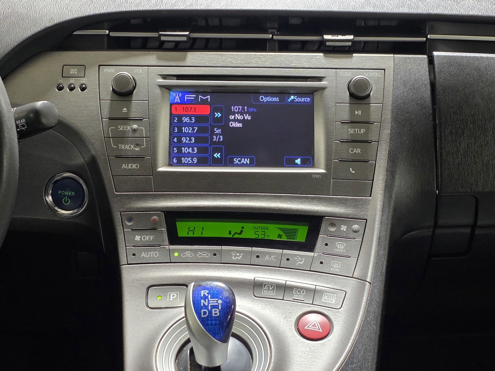 Used 2015 Toyota Prius Two image 25