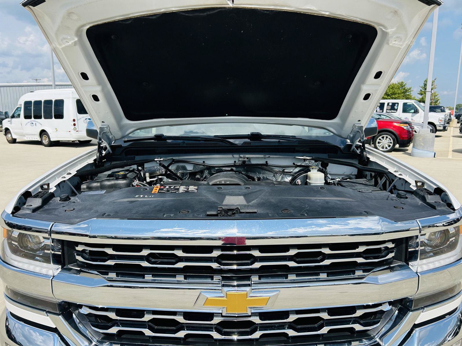 Used 2018 Chevrolet Silverado 1500 LTZ w/ Sport Package AWD/4WD image 39