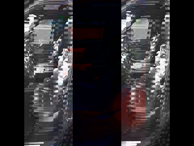 Used 2018 Lincoln Navigator L Select image 16