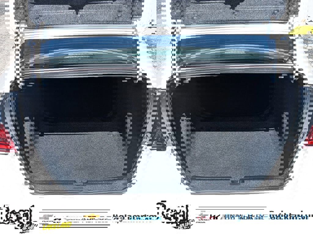 Used 2020 Honda Insight EX image 8