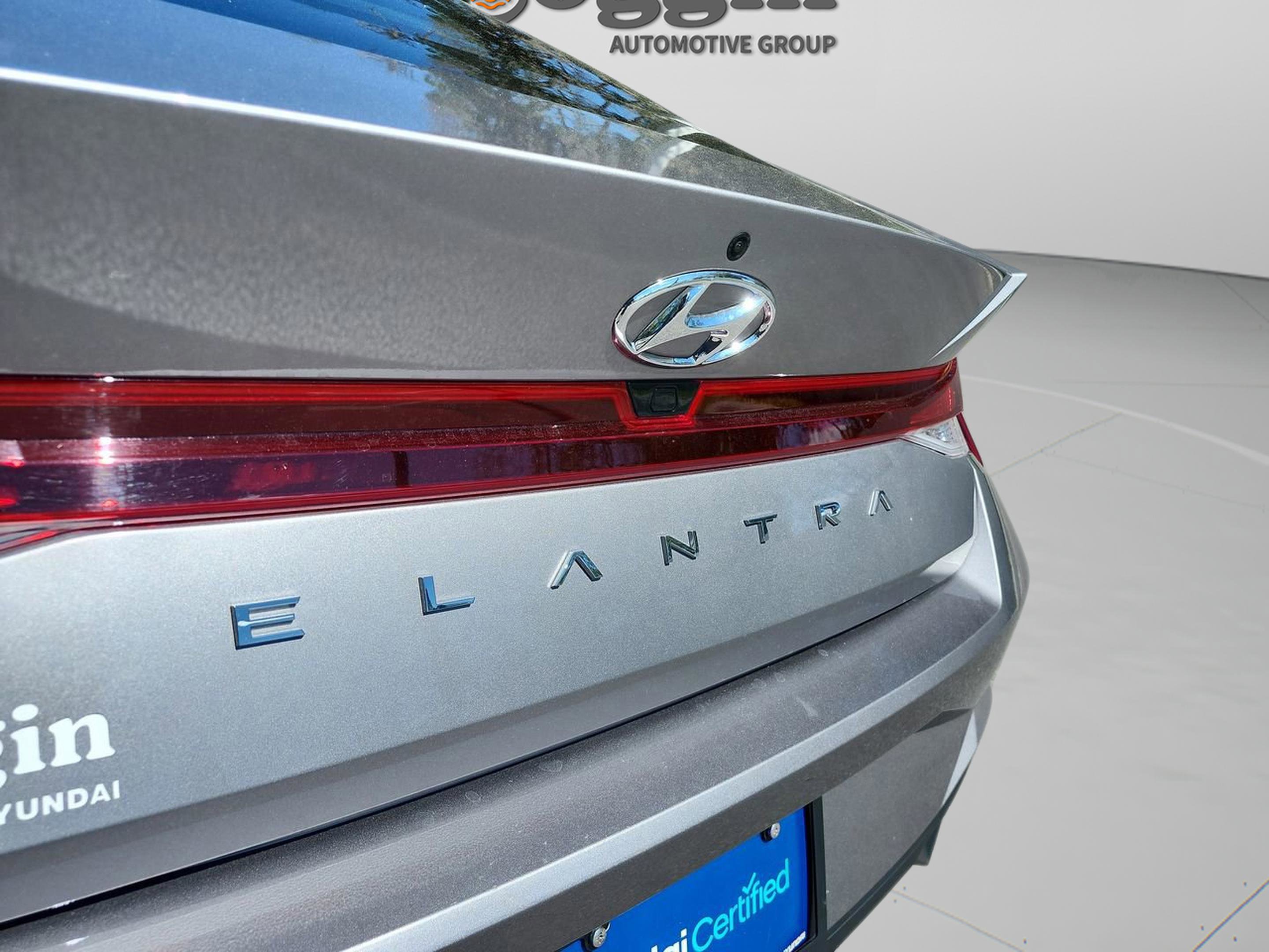 Used 2023 Hyundai Elantra SEL w/ Convenience Package image 28