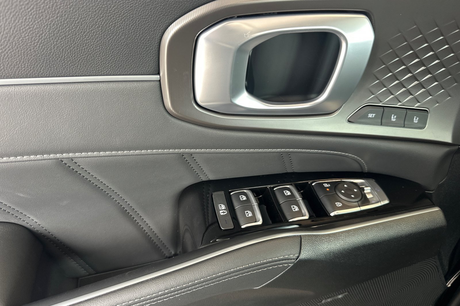 New 2026 Kia Sorento SX Prestige AWD/4WD image 11