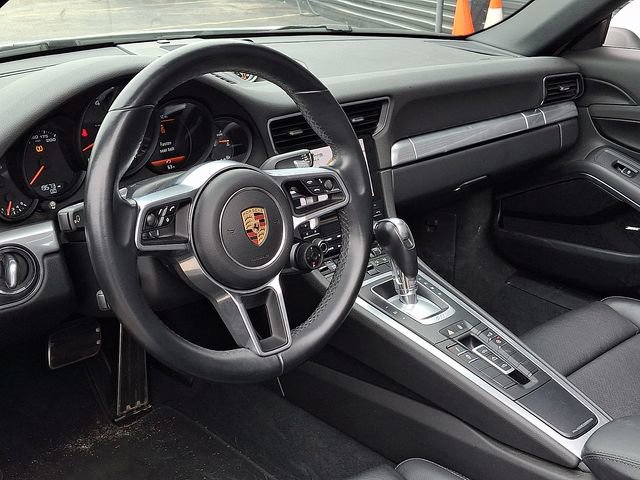 Certified 2017 Porsche 911 Carrera RWD image 4