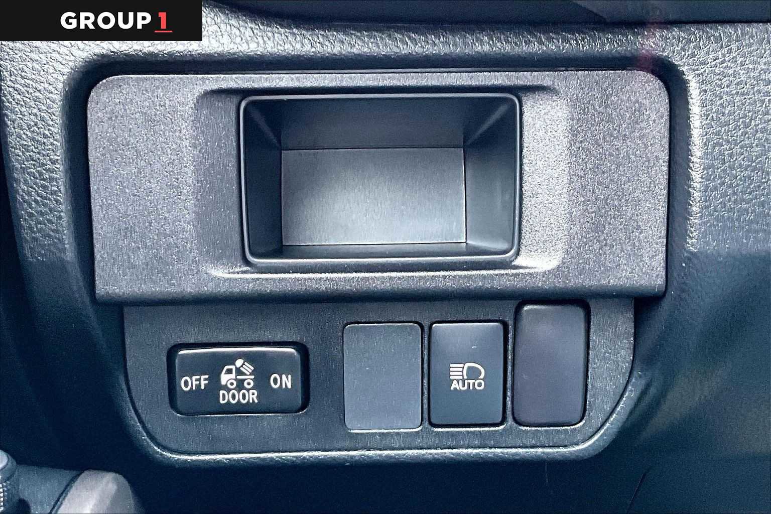 Used 2019 Toyota Tacoma SR5 AWD/4WD image 34