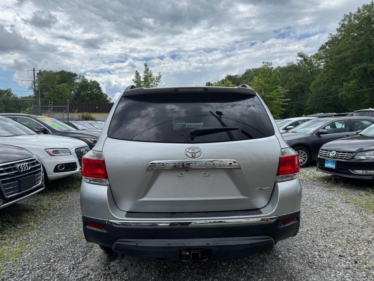 Used 2013 Toyota Highlander SE image 7